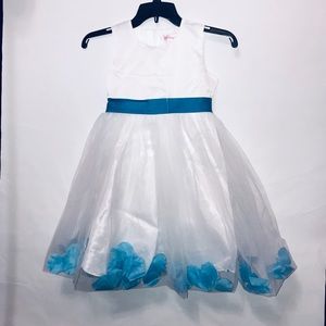 AI MENG BABY WHITE GIRL DRESS